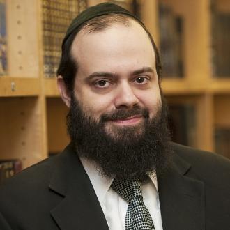 Rabbi Moshe Crystal headshot