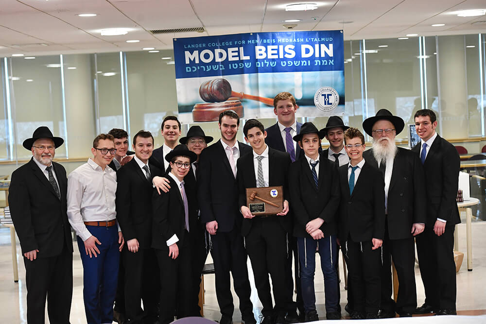 The lineup of the Mesivta of Greater Philadelphia high school boys team who won first place in Model Beis Din at LCM.