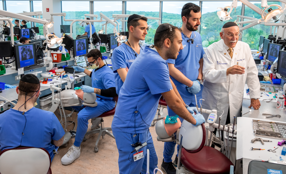 Dr. David Katz, Touro College of Dental Medicine Vice Dean, teaching first year students.